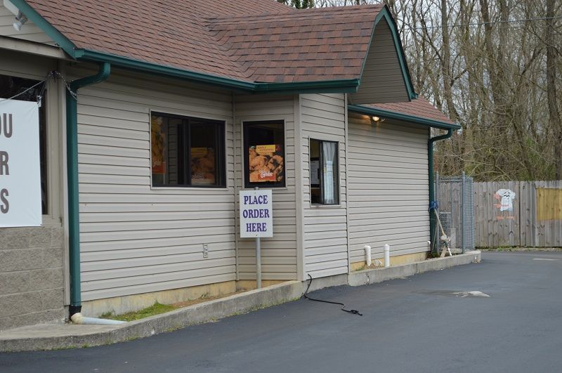 The Lunch Box: 268 Colyar Street, Tracy City, TN 37387